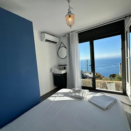 Holiday home Eden Roc Av-22 Roses