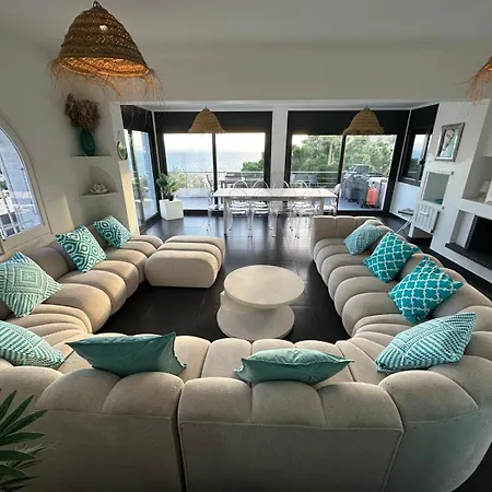 Vakantiehuis Eden Roc Av-22 *